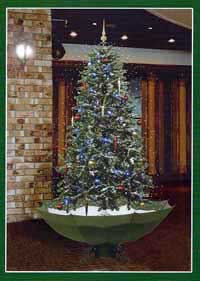 Елка искусственная с падающим снегом, зеленого цвета Елка искусственная с падающим снегом, зеленого цвета