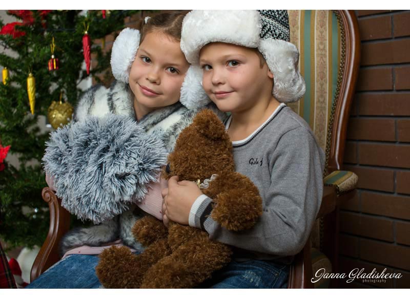 Семейная и детская Новогодняя фотосъемка в студии
